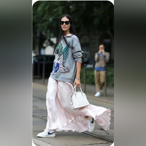 Shaggy Eyelash Sweater Stretchy Blue Grey White NWOT XL - Picture 14 of 14